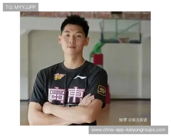 崔永熙正式加盟广东队，深圳队主帅换人，周鹏回归阵容，深圳足球崔星隆