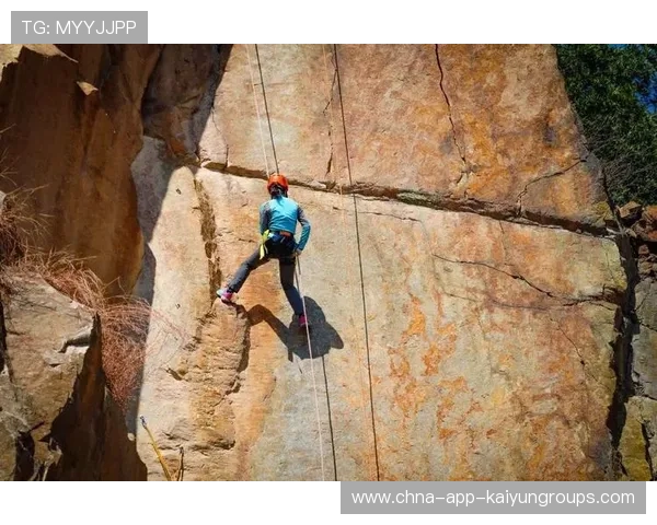 世界登山青年救援技能认证考试：标准化课程成为通行证，登山协会官网